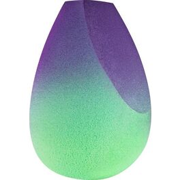 ESSENCE X BEAUTY BENZZ EVERYDAY IS A MYSTERY MAKEUP SPONGE 01